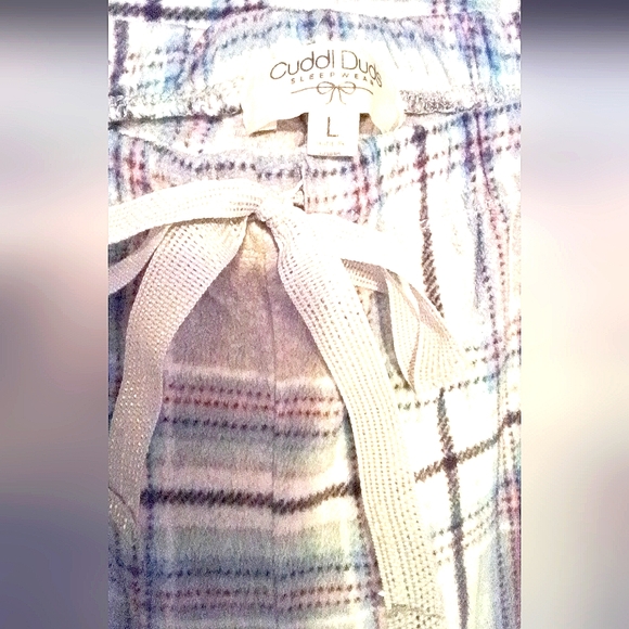 Juniors Large Cuddle Duds Purple, Blue, White & Black Plaid Pajamas, super soft! - Picture 3 of 4